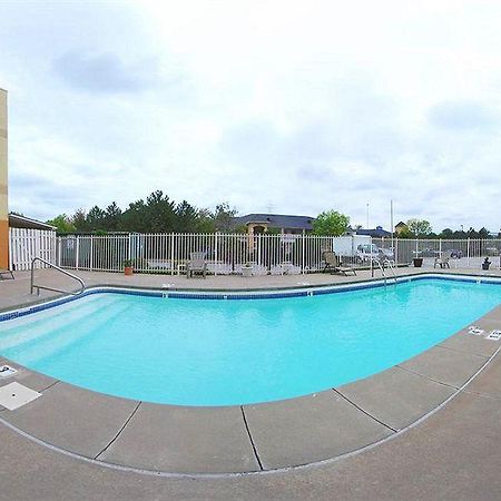 Quality Inn Merriam Kansas City מראה חיצוני תמונה