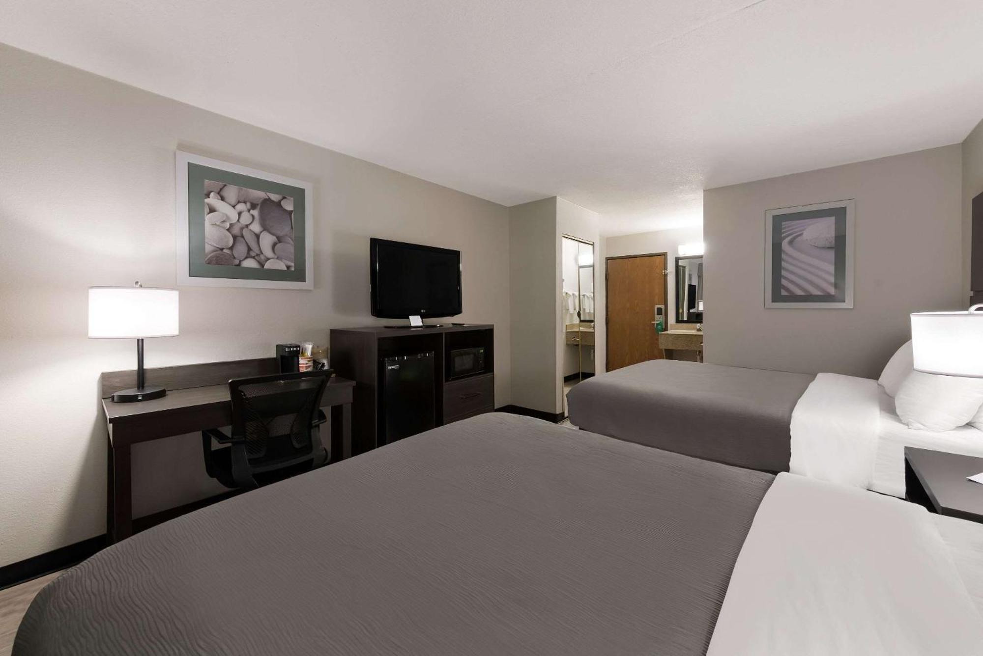 Quality Inn Merriam Kansas City מראה חיצוני תמונה