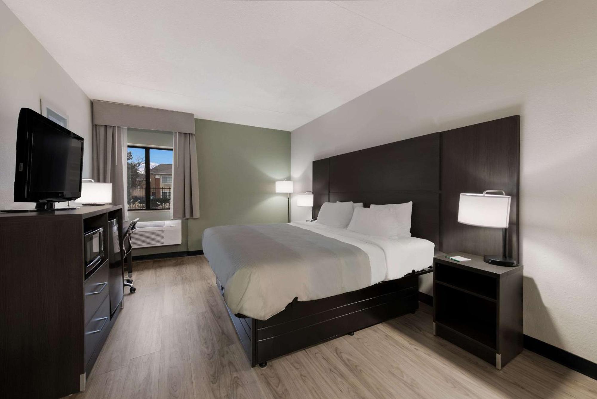 Quality Inn Merriam Kansas City מראה חיצוני תמונה