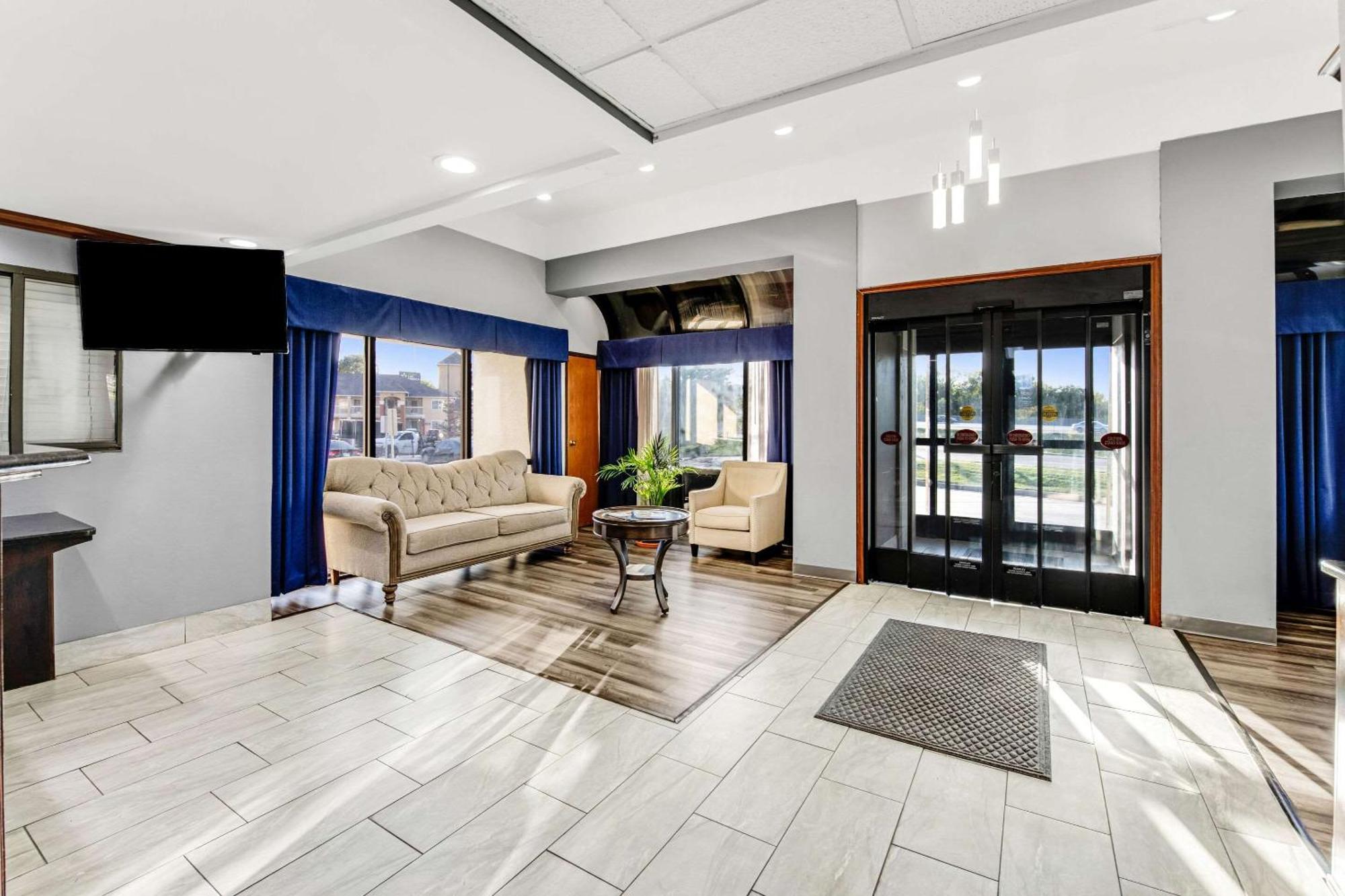 Quality Inn Merriam Kansas City מראה חיצוני תמונה