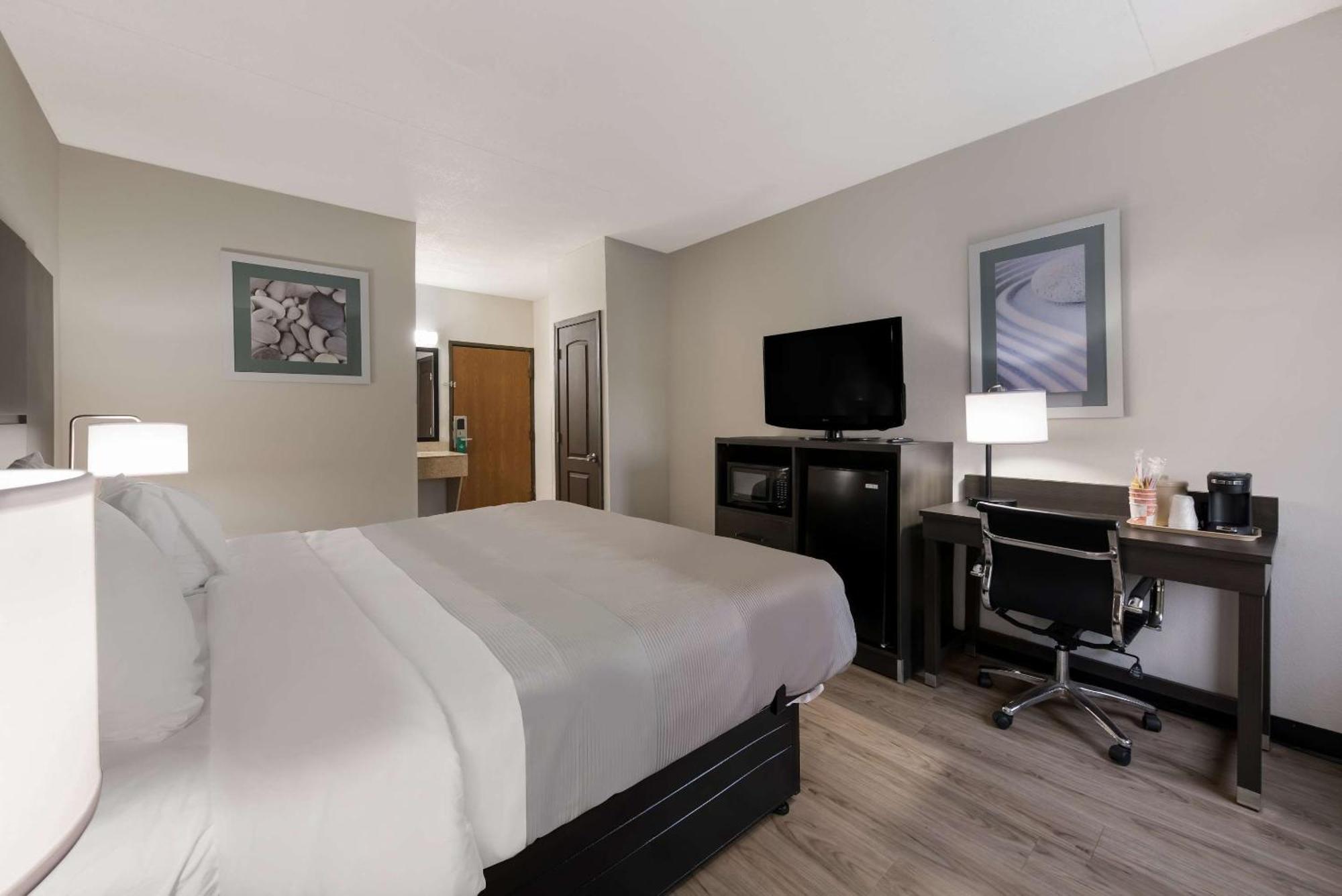 Quality Inn Merriam Kansas City מראה חיצוני תמונה