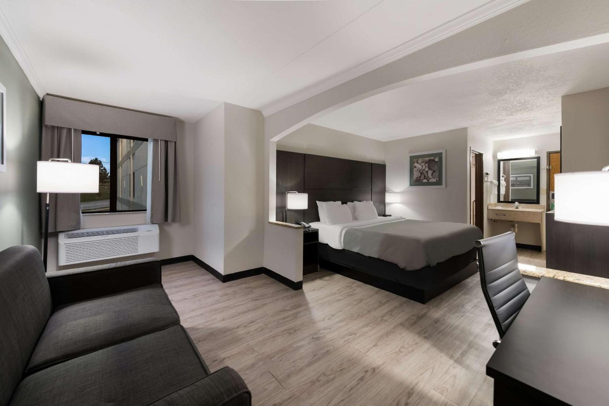Quality Inn Merriam Kansas City מראה חיצוני תמונה